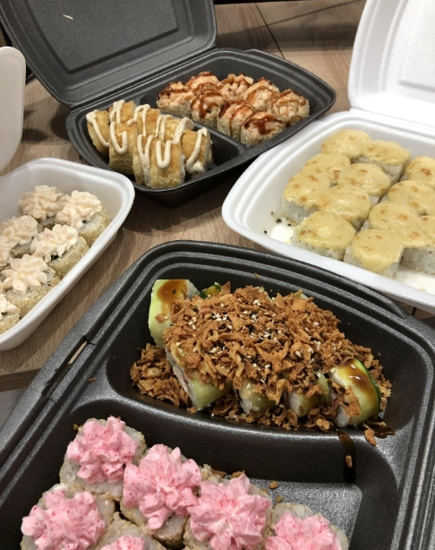 Кафе "СУШИSELL".