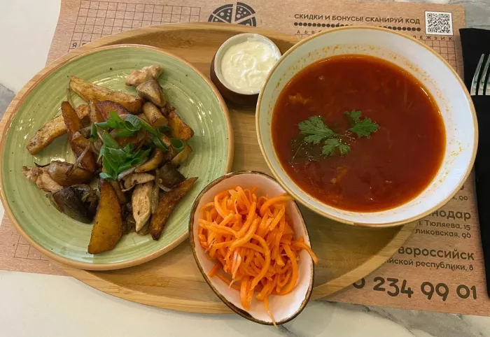 Кафе "ЯЕМ".
