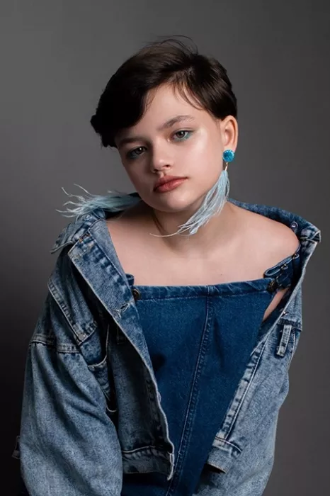 Модельное агентство "Celebrity Model Group".