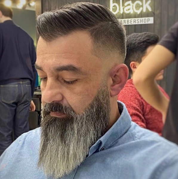 Барбершоп "Black Barber Shop Center".