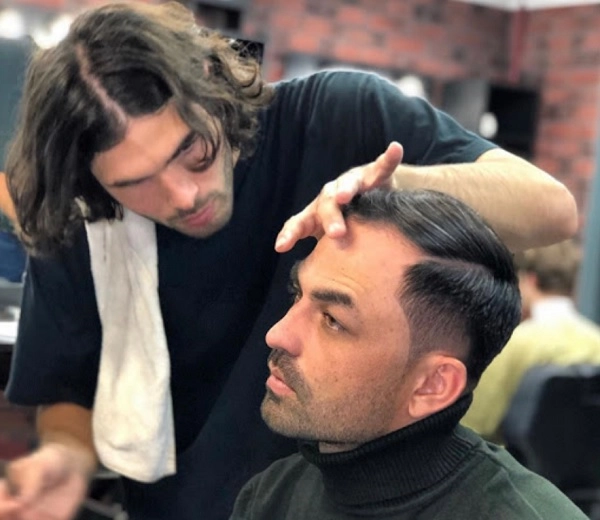 Барбершоп "Black Barber Shop Center".