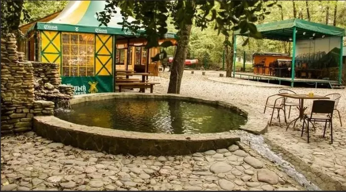 Пикниковый комплекс "Ахштырский каньон".