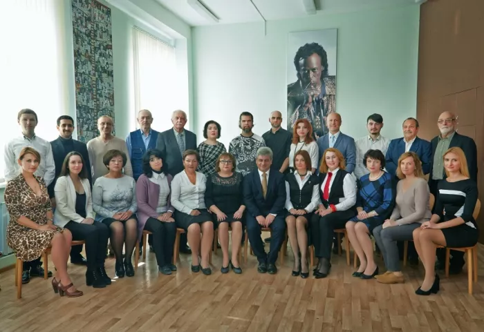 "Ростовский колледж искусств".