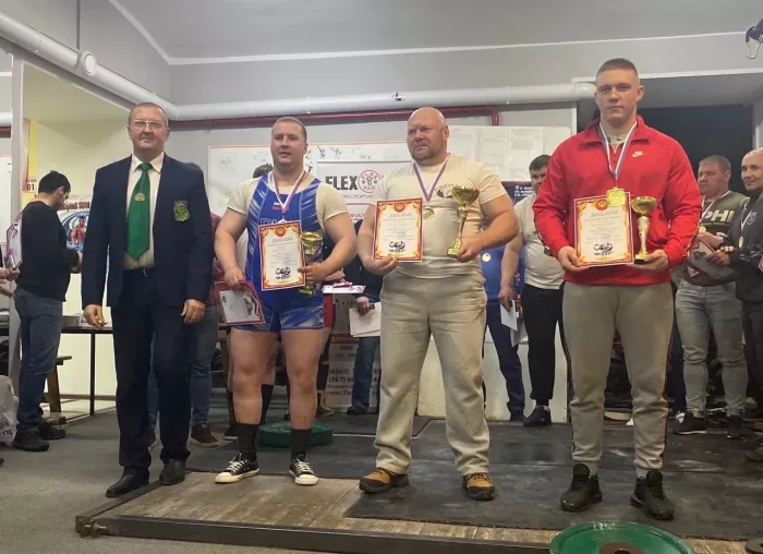 Федерация пауэрлифтинга "Спарта" на Коммунаров 