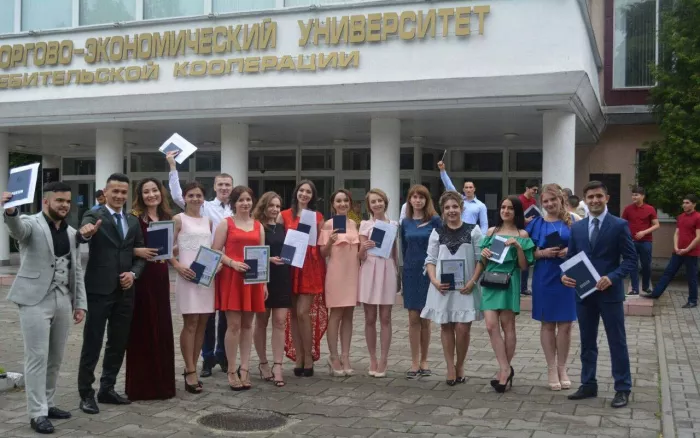 "Ростовский техникум индустрии моды, экономики и сервиса".