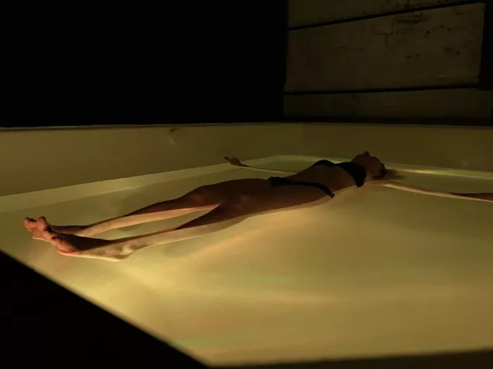 Cтудия загара и ухода за телом "Meyzer Tanning Atelier".