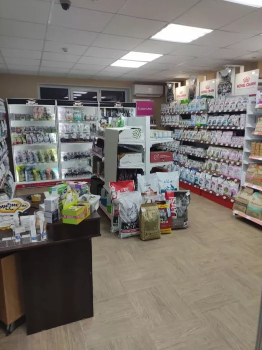 Зоомагазин "Питомцы" на Творческой.