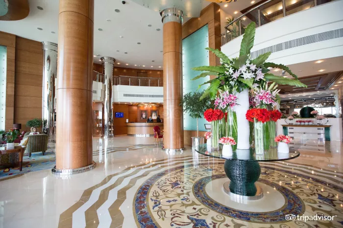 Отель "Swissotel Al Murooj Dubai"4*