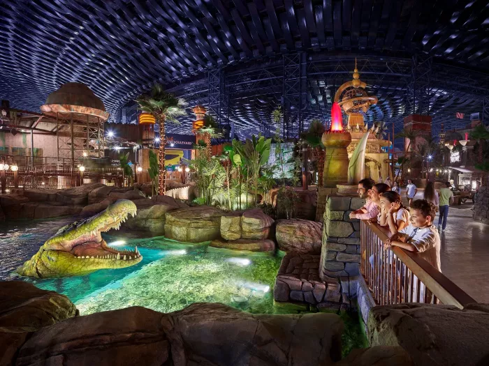 Тематический парк "IMG Worlds of Adventure"