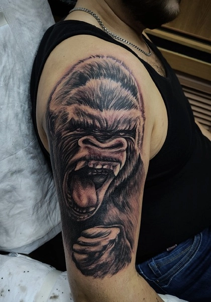 Тату-салон "Tattoo Bolt Crew".