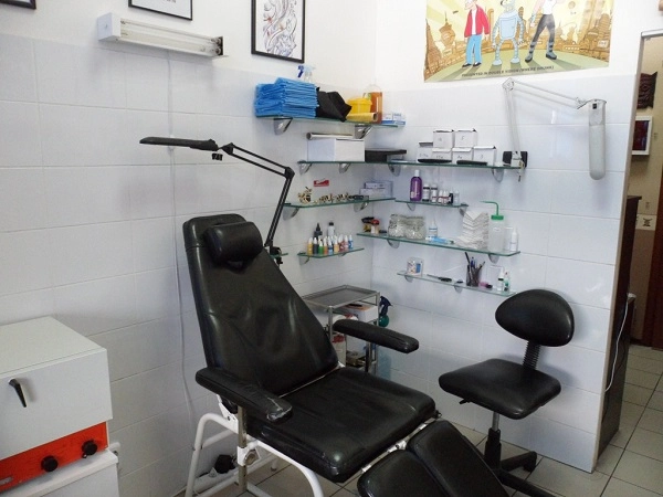 Тату-салон "Santal Tattoo".