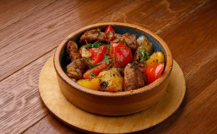 Сеть ресторанов грузинской кухни "Эзо".