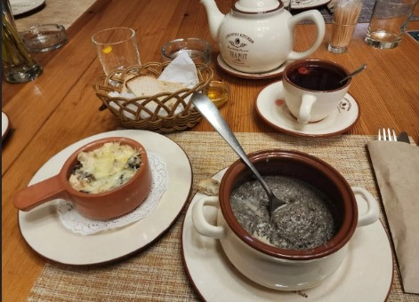 Кафе " Жарко".