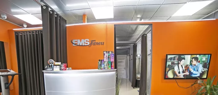 Фитнес студия "Ems fitness".