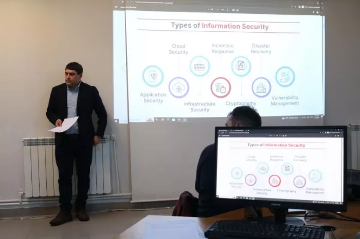 Некоммерческая организация "Gyumri Technology Center".