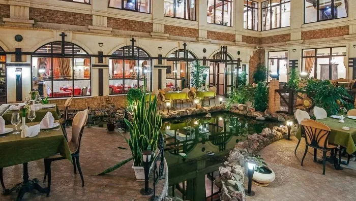 Отель "TROY Hotel"