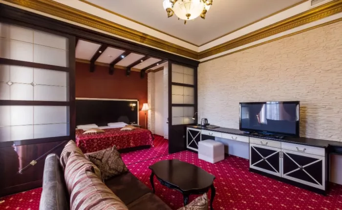 Отель "TROY Hotel"