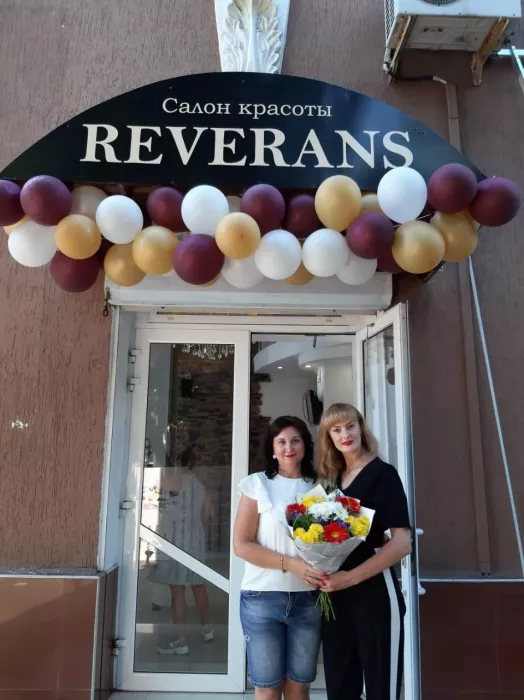 Салон красоты "Reverans".