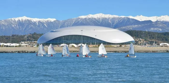 Спортивный клуб "Sail".