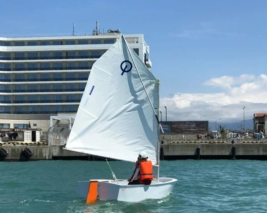 Спортивный клуб "Sail".