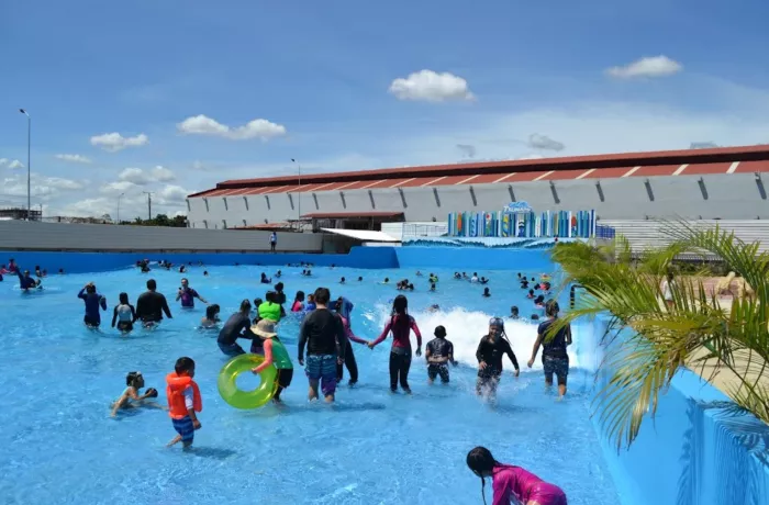 Аквапарк «WaterWorld Cebu»