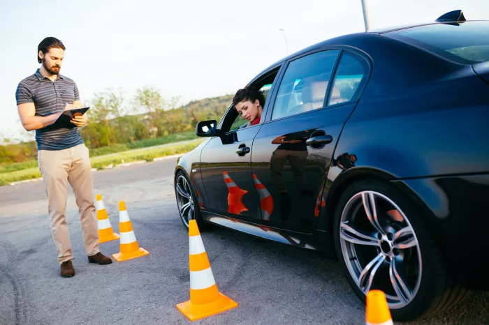 Автошкола "Развитие" на улице Казахская, 60.