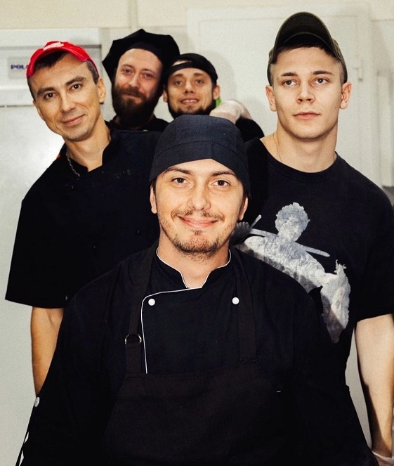 Доставка готовой еды "Brosfood".