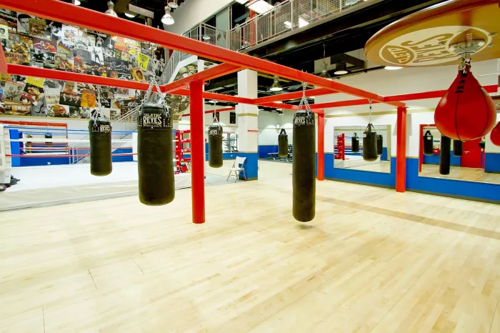 Школа бокса "Round 10 Boxing Club"