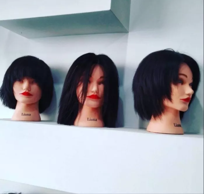 ​Салон красоты "Axi".
