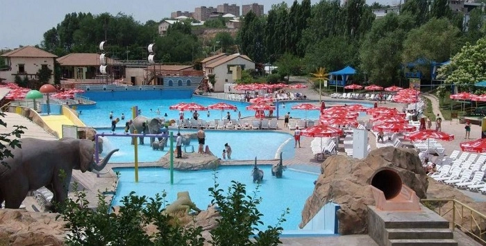 Аквапарк в Ереване "Water World".