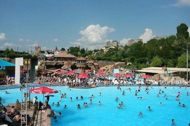 Аквапарк в Ереване "Water World".
