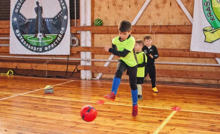 Школа футбольной техники "FootSkill"