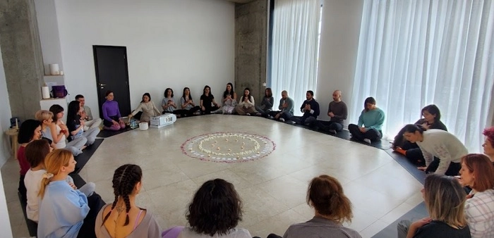 Студия йоги в Ереване "Guru Yoga Studio".