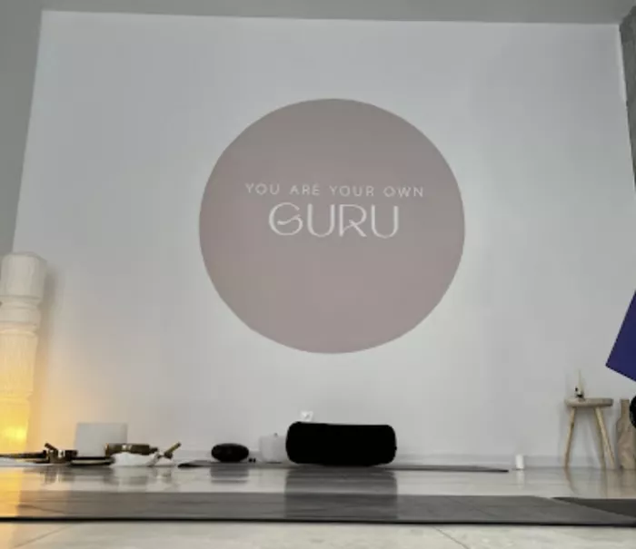 Студия йоги в Ереване "Guru Yoga Studio".
