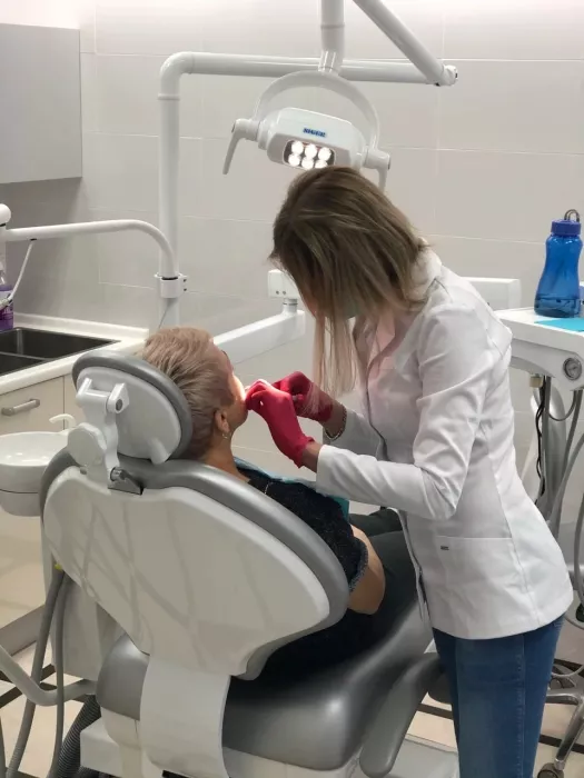 Стоматология "VI-DENTA".