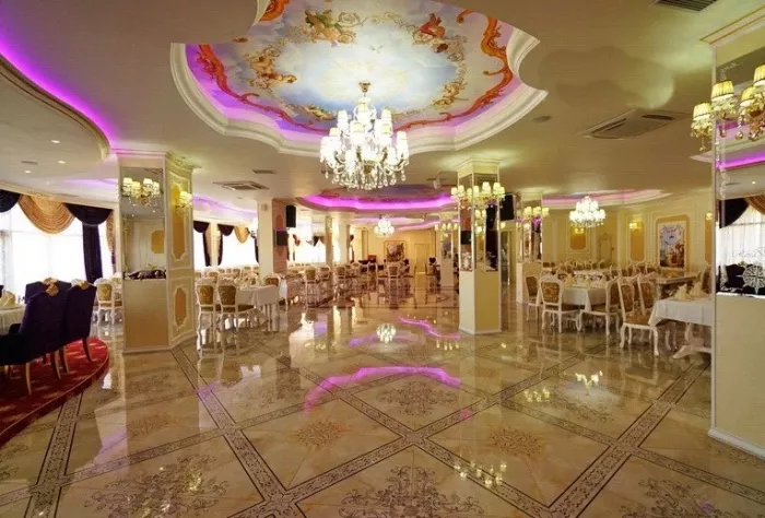Отель "Роза ветров".
