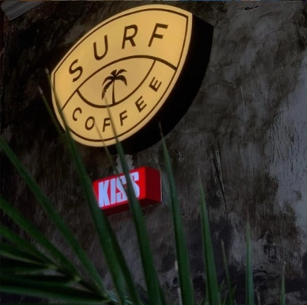 Кофейня "Surf Coffee".