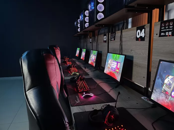 Компьютерный клуб "True Gamers"