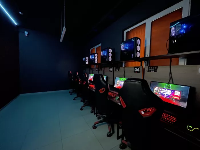 Компьютерный клуб "True Gamers"