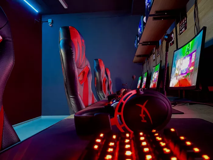 Компьютерный клуб "True Gamers"