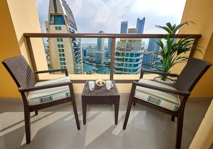Отель "Ramada Hotel & Suites by Wyndham JBR" 4*