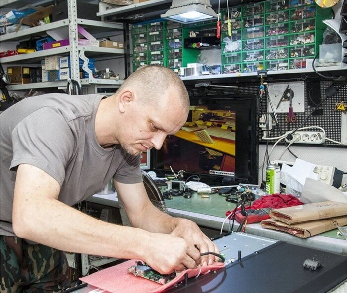 Сервисный центр "Global Service" на улице Зорге.