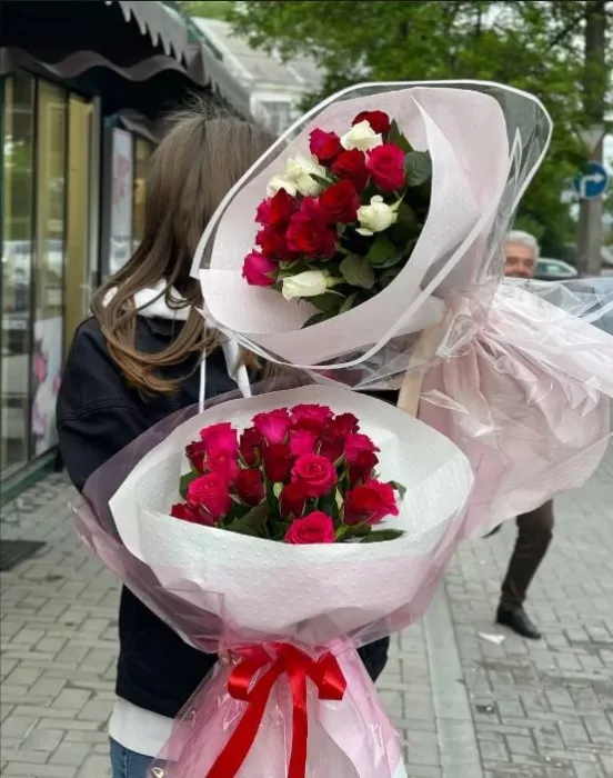 Цветочный магазин "Vira Rose".