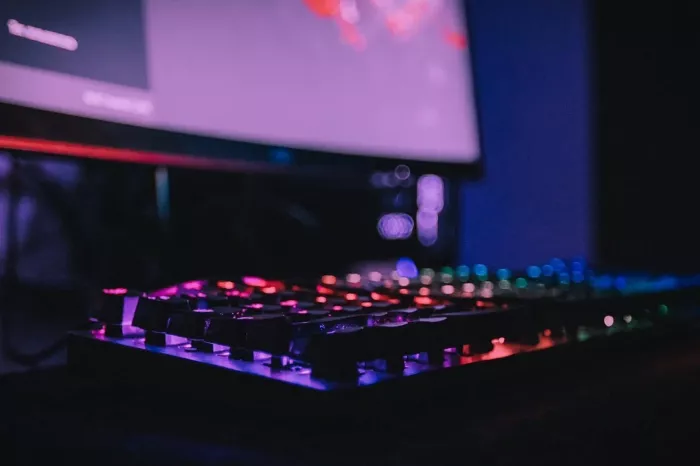 Компьютерный клуб "N1 Cyber Club".