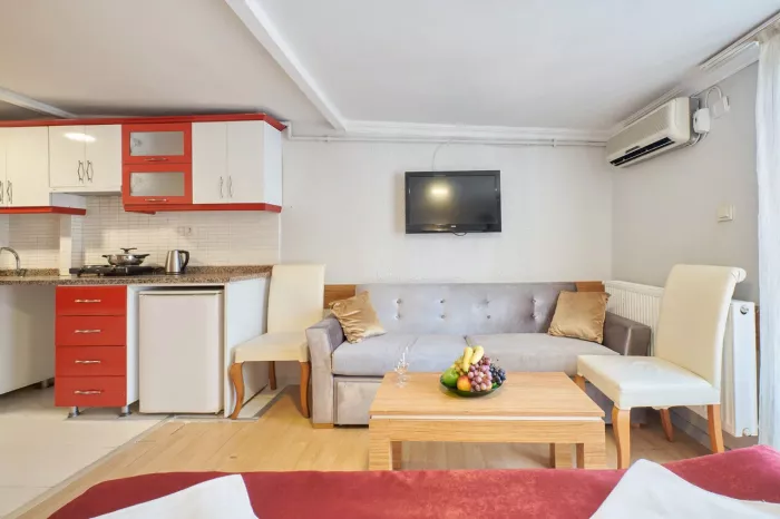 Отель "First Central Hotel Suites" 4*