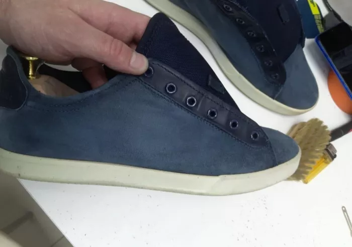 Служба по химчистке и ремонту обуви "SneakNFresh".
