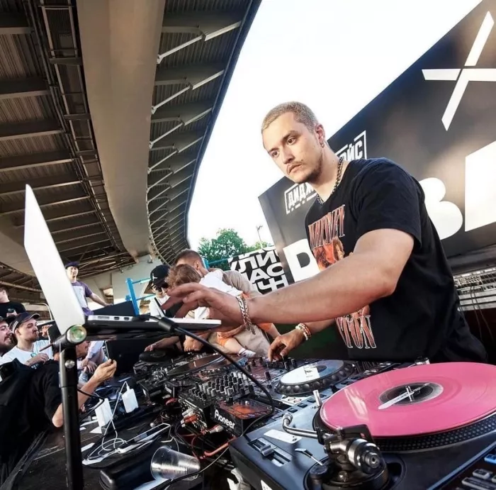 Профессиональная школа диджеинга "DJ PLACE"