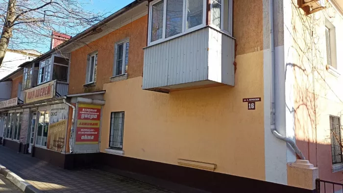 Строительный магазин "Мир дверей".