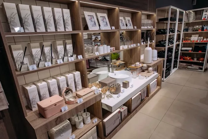 Магазин товаров для дома "Kuchenland Home".