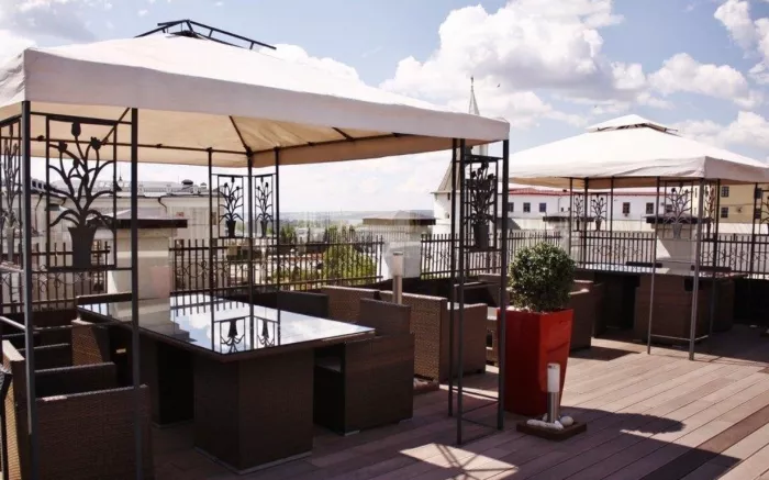 Панорамный ресторан-бар "The Terrace".